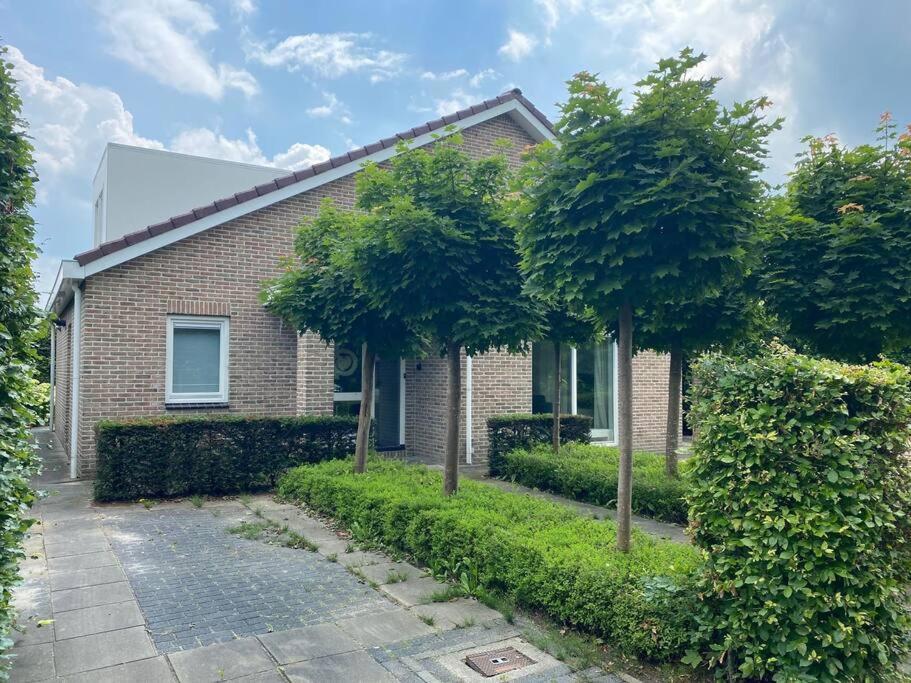 Big Family 12p Big Garden With Bathtub And Jacuzzi Villa *